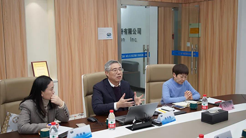 开运电竞
医药创始人&CEO陈春麟博士，药效部执行主任董文心博士，公司事务部总监周南梅等